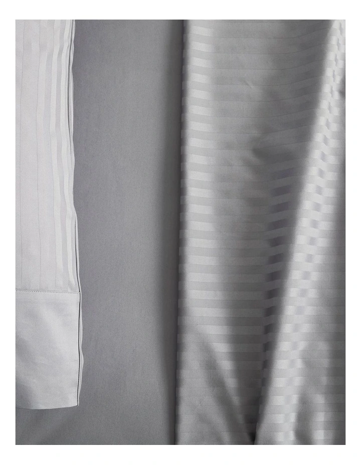 Millennia 1200TC Tailored Quilt Cover In Silver Grey 4 Millennia 1200TC Tailored Quilt Cover In Silver Grey - Image 2