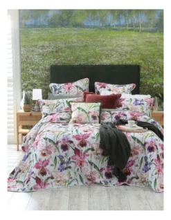 Delilah Bed Cover Set In Multi