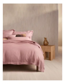 Abbotson Tailored Quilt Cover In Cherry Blossom